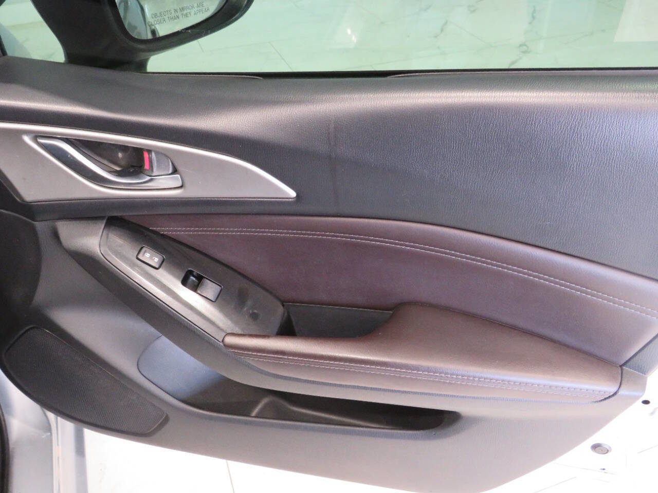 Used 2017 MAZDA MAZDA3 Touring image 19