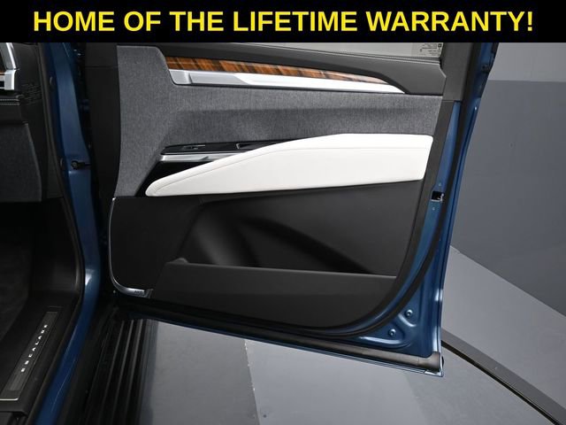 Used 2025 Cadillac Escalade Sport Platinum w/ LPO, Floor Liner Package image 59