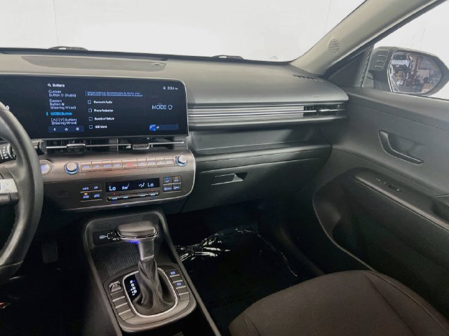 Used 2025 Hyundai Kona SEL FWD image 19
