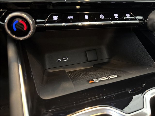 New 2026 Chevrolet Traverse RS image 32