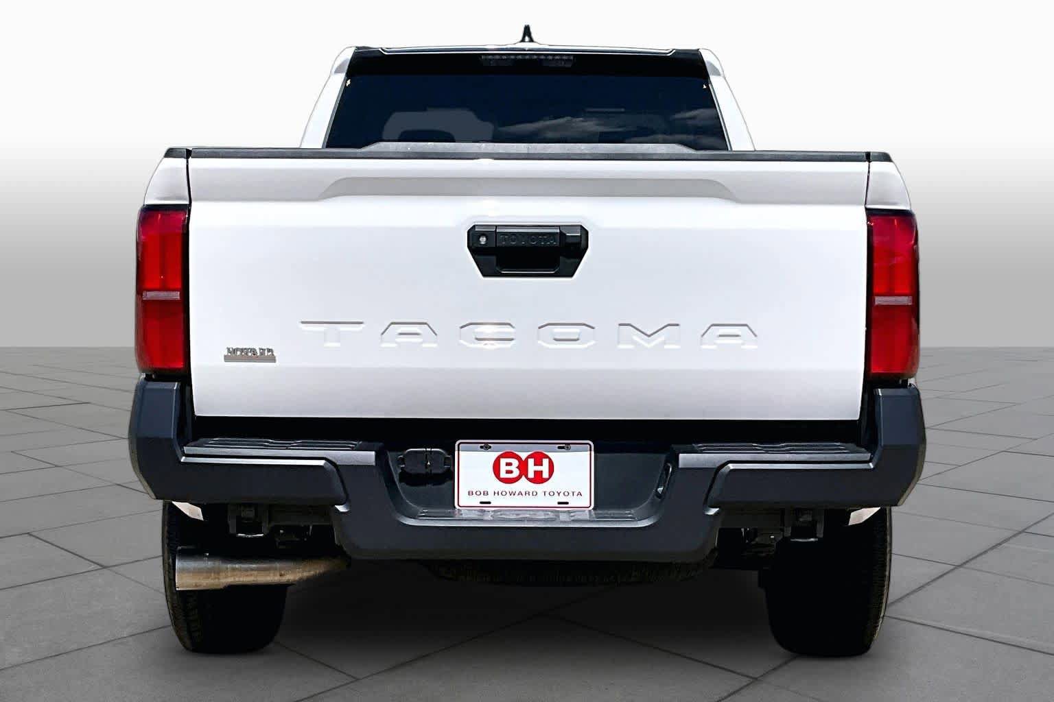 Used 2024 Toyota Tacoma SR image 5