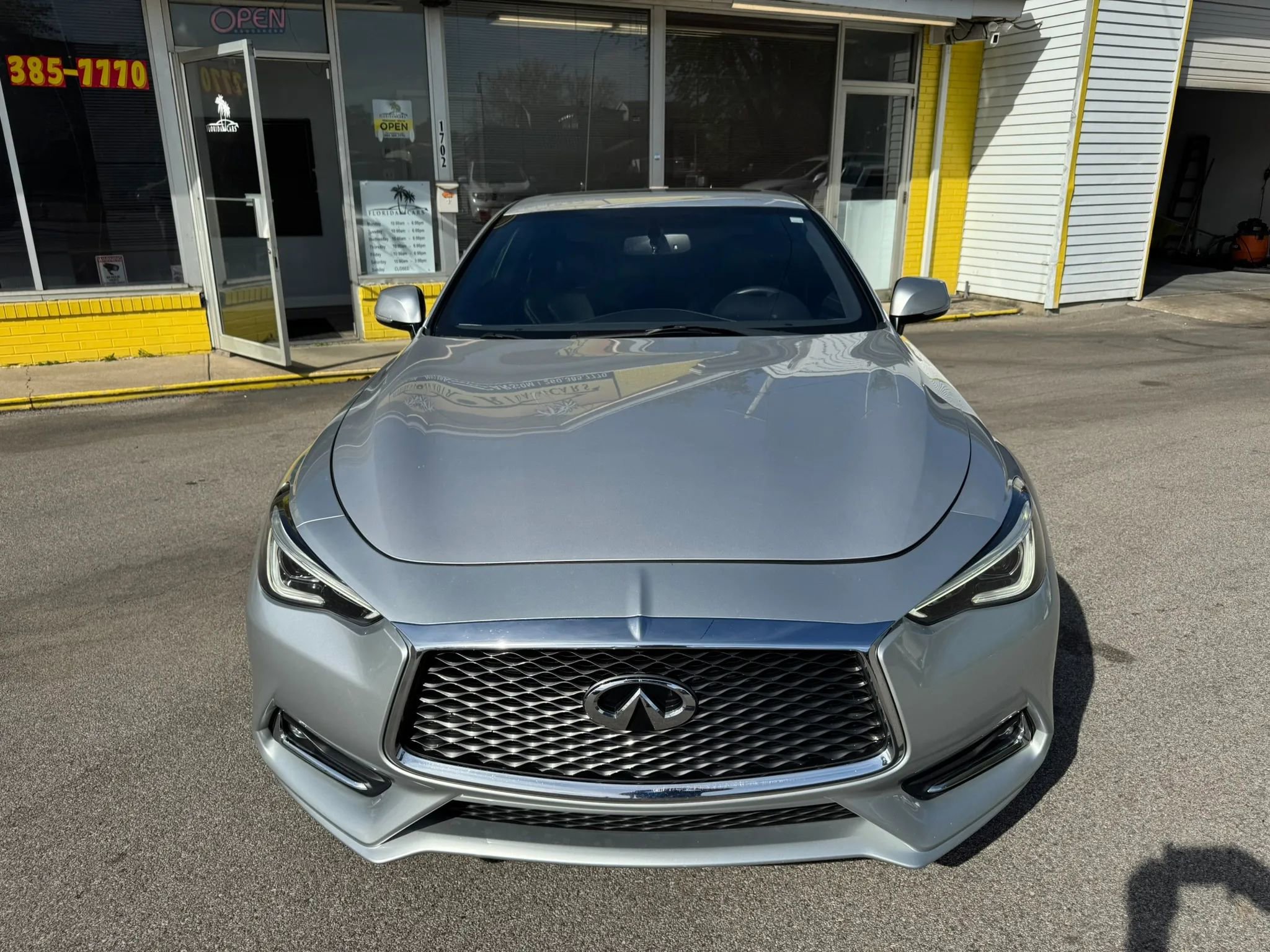 Used 2017 INFINITI Q60 3.0t w/ Premium Plus Package 3.0T AWD/4WD image 13