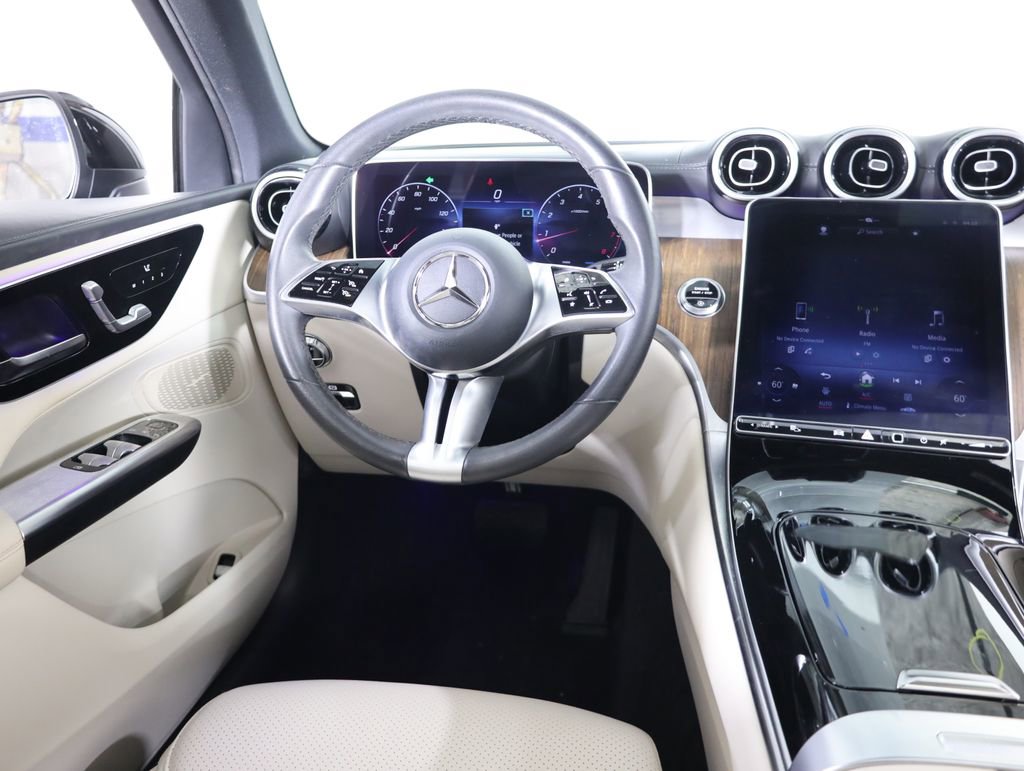 Certified 2024 Mercedes-Benz GLC 300 4MATIC image 31