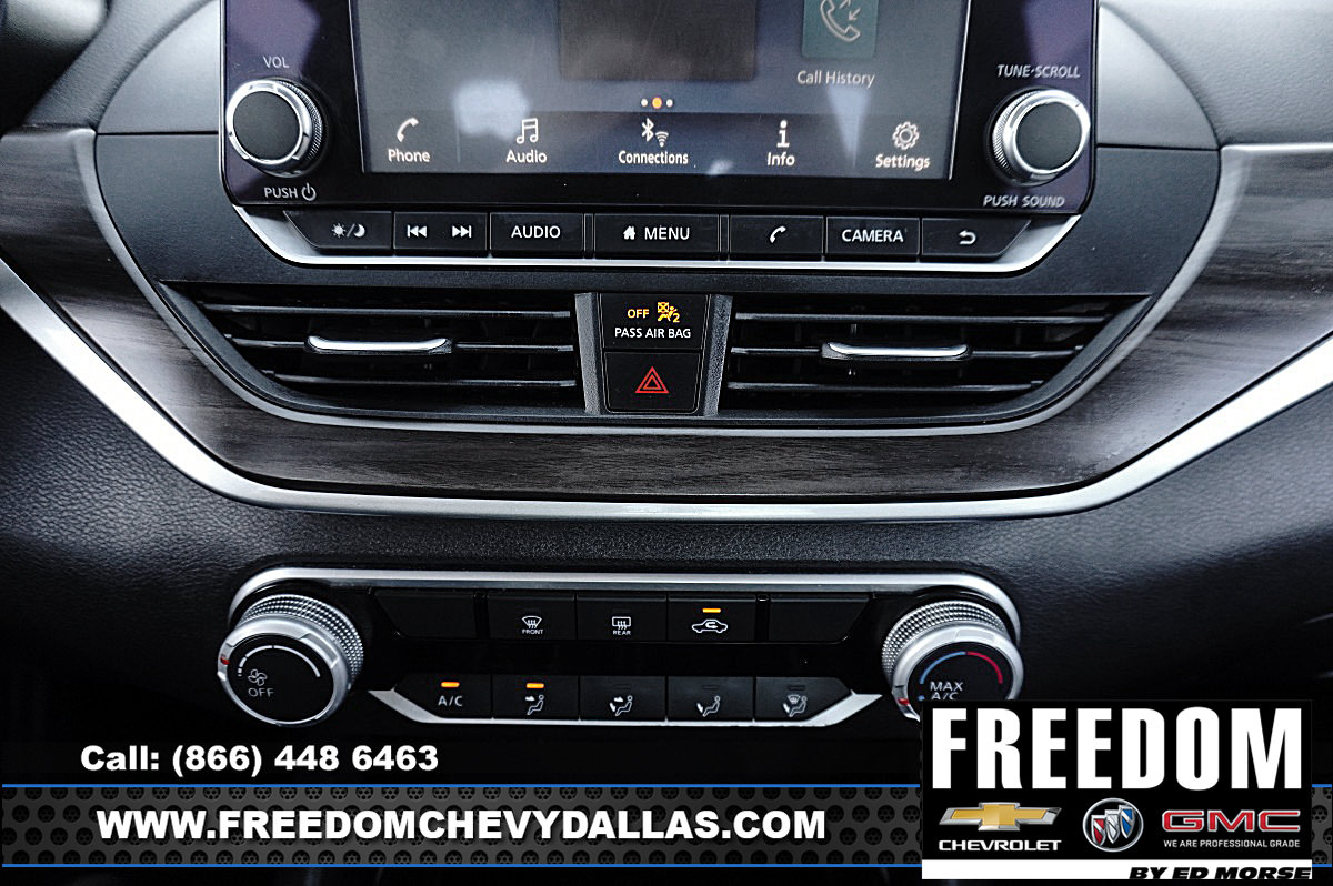 Used 2024 Nissan Altima 2.5 SV FWD image 17