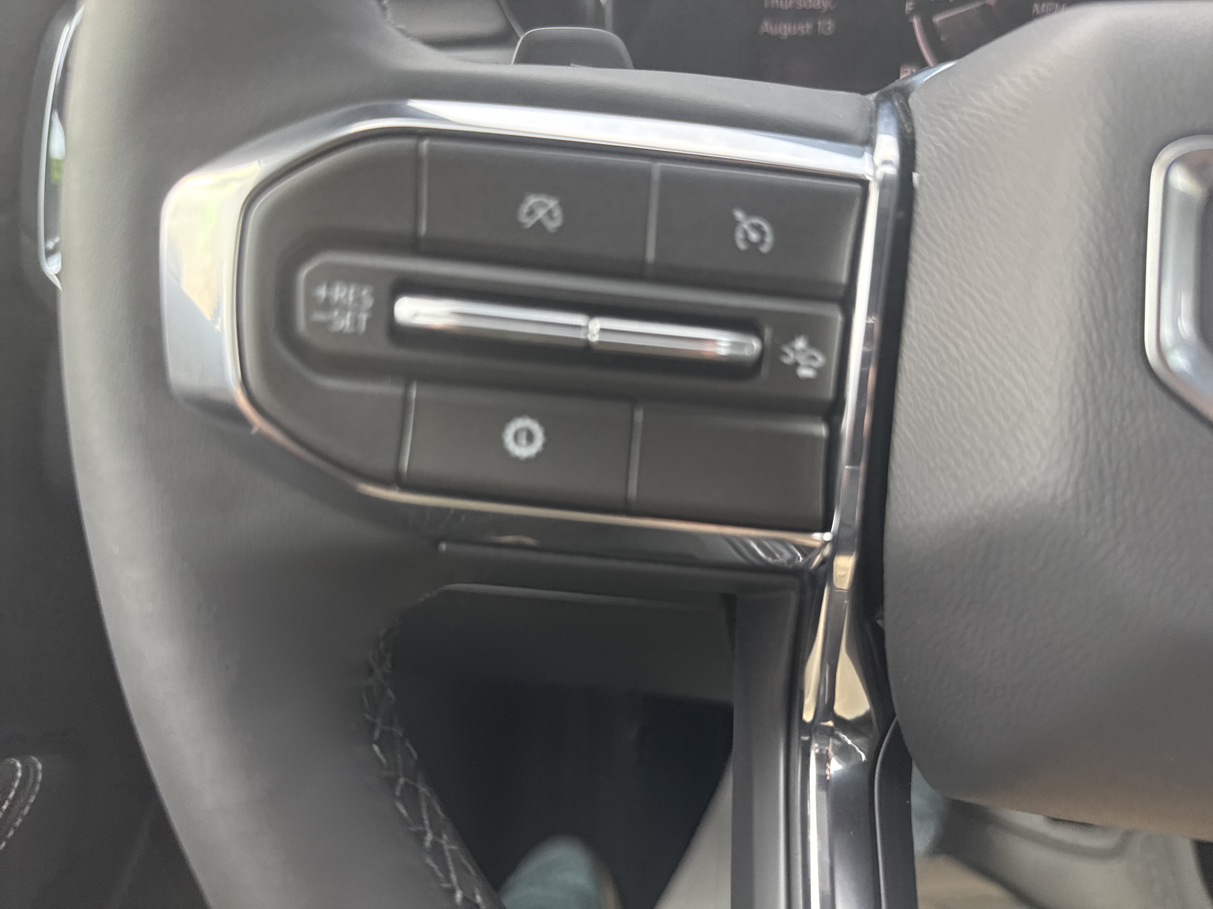 New 2027 GMC Acadia Elevation w/ Black Edition AWD/4WD image 18