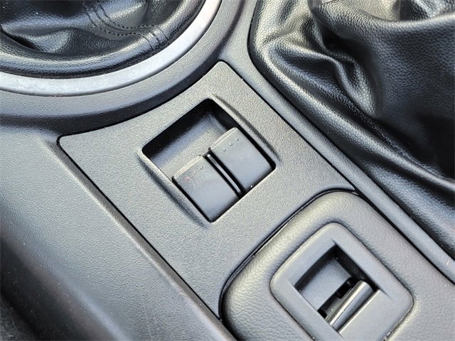 Used 2015 MAZDA MX-5 Miata Sport image 22