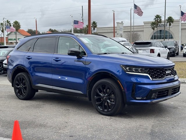 Certified 2022 Kia Sorento SX image 4