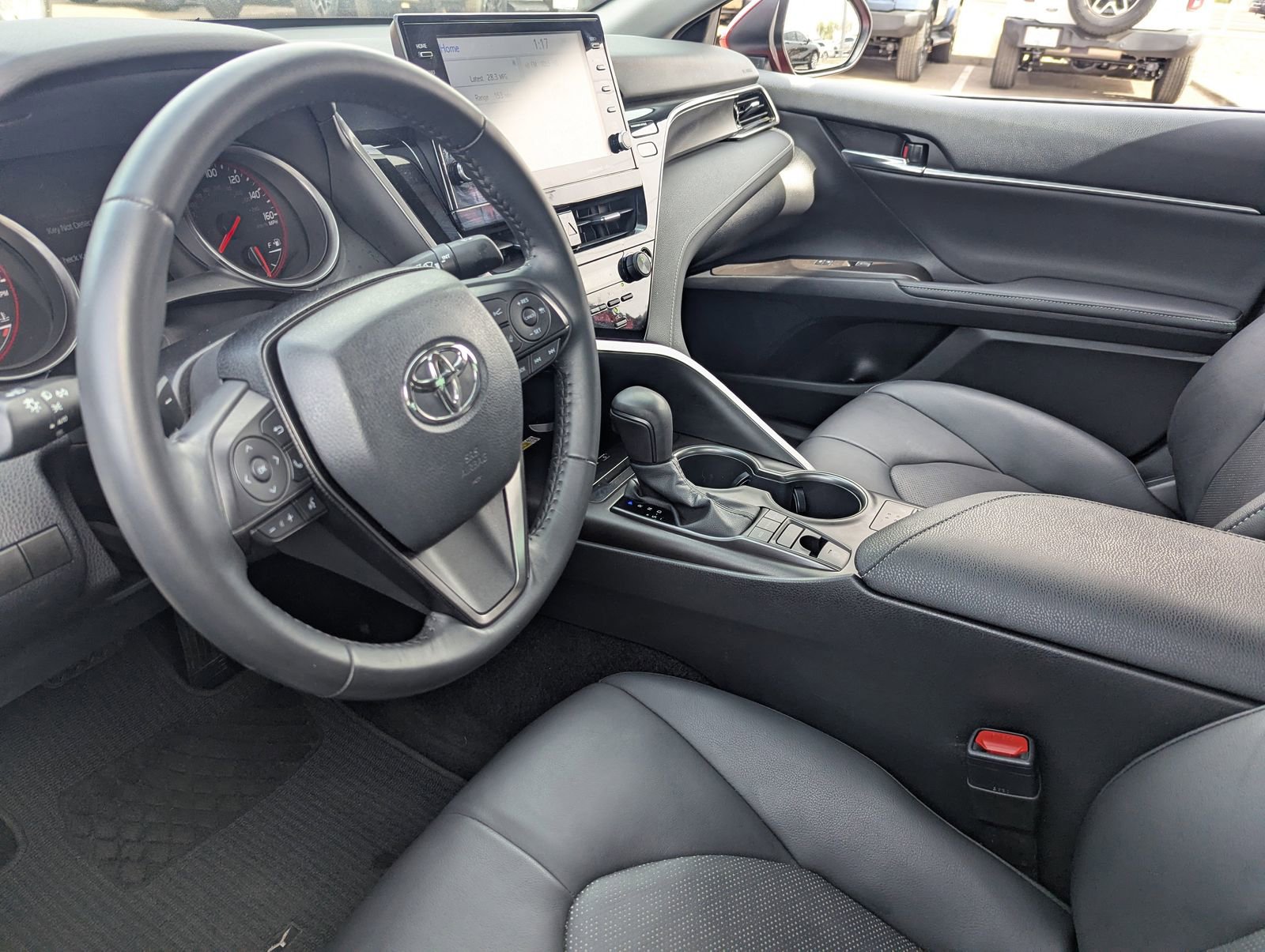 Used 2023 Toyota Camry XSE image 16
