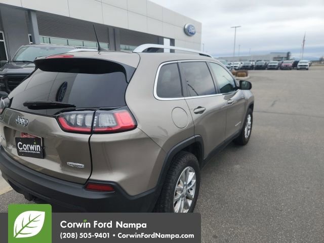 Used 2019 Jeep Cherokee Latitude w/ Cold Weather Group image 6