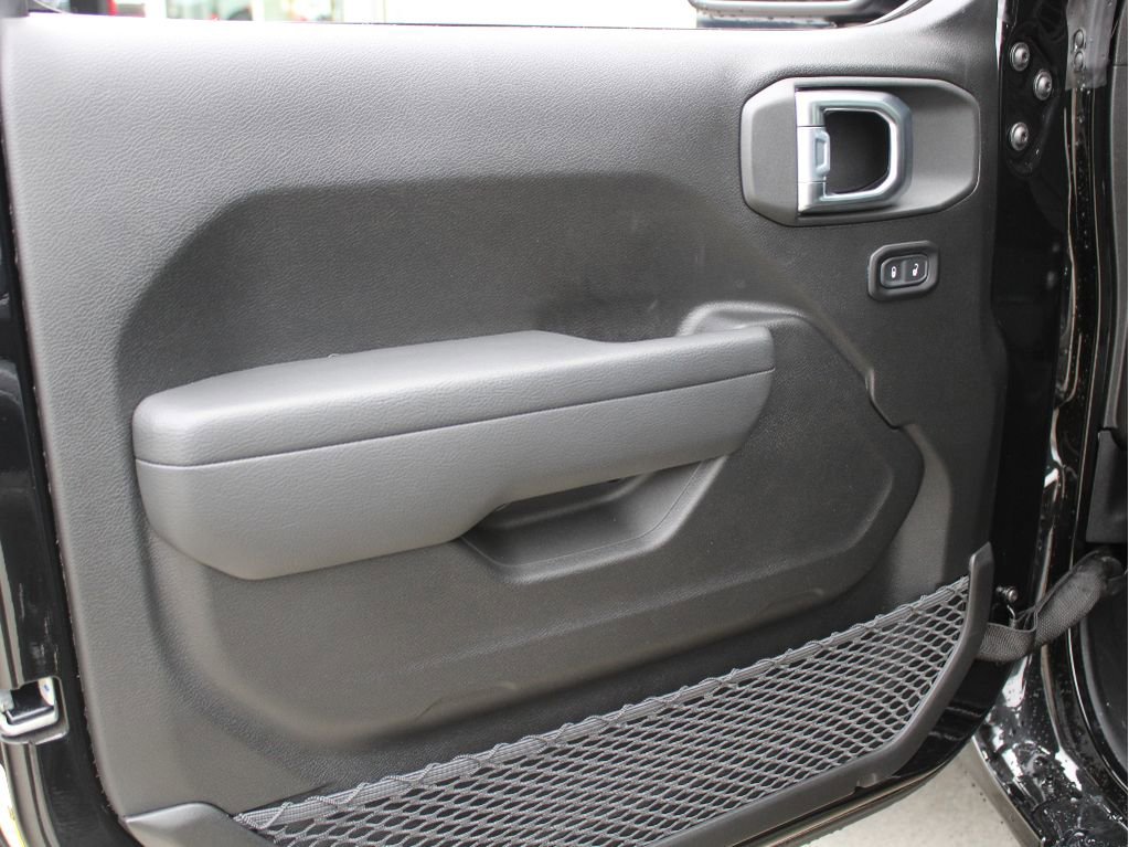 New 2026 Jeep Wrangler Sport AWD/4WD image 9