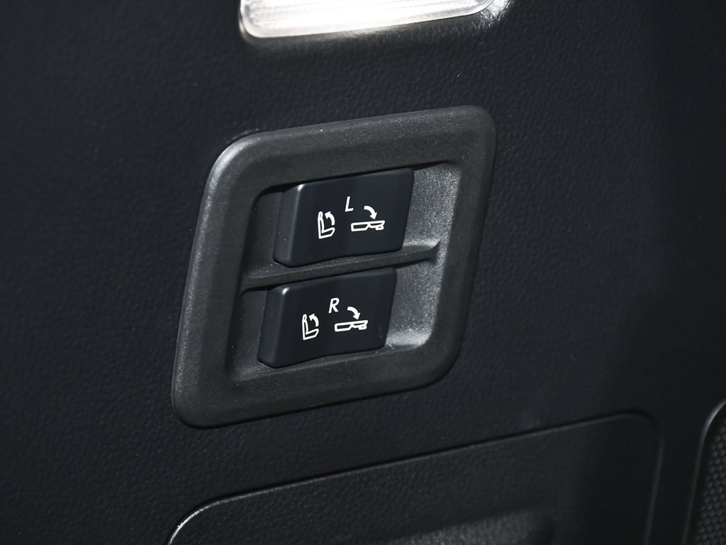 Used 2024 Lexus LX 600 F Sport AWD/4WD image 70