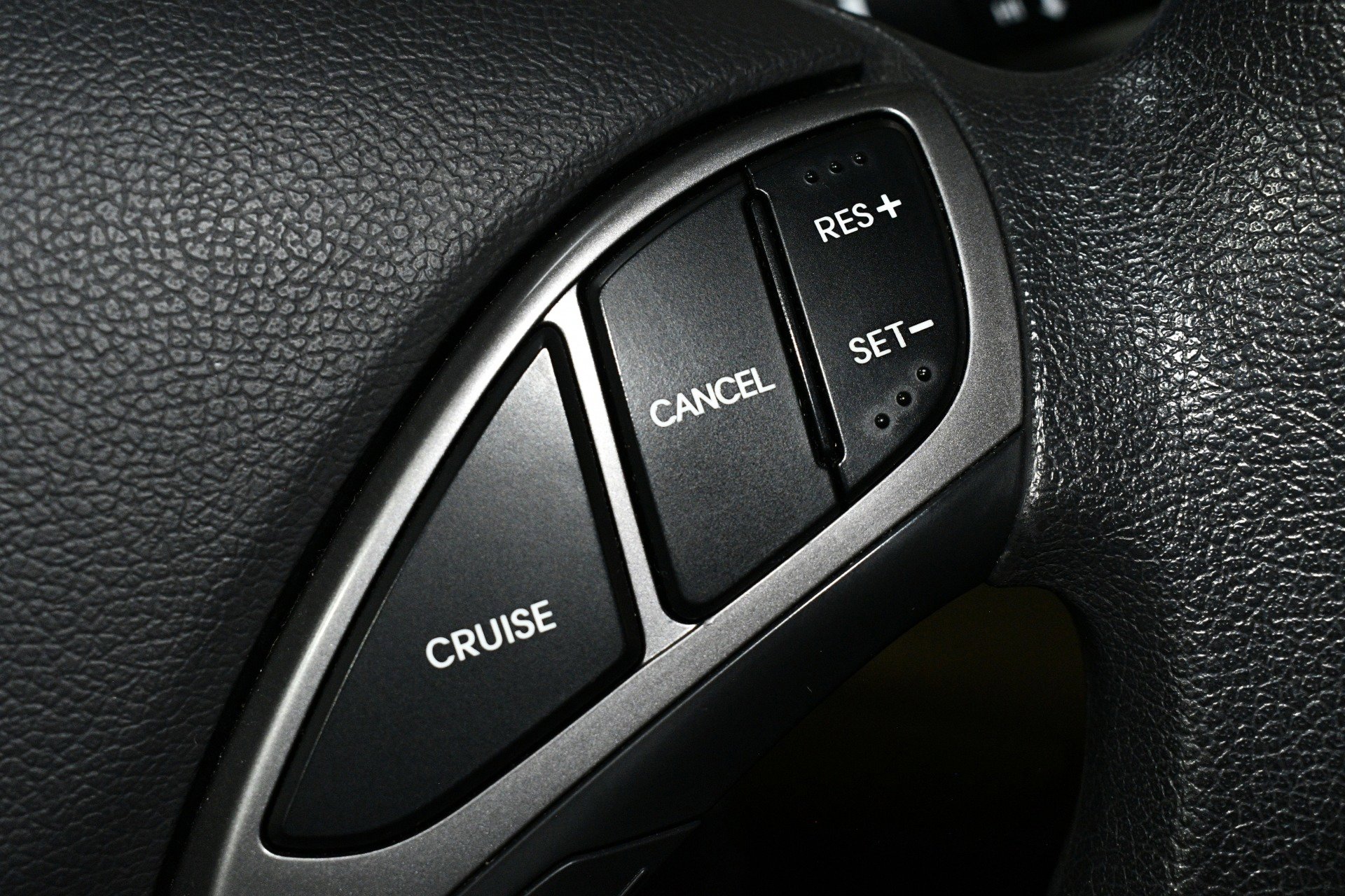 Used 2013 Hyundai Elantra GLS w/ Preferred Pkg FWD image 28