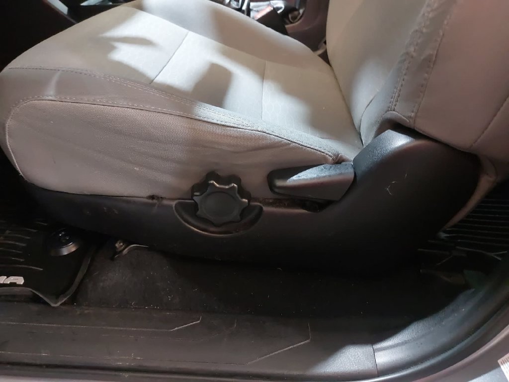 Used 2018 Toyota Tacoma SR5 RWD image 28