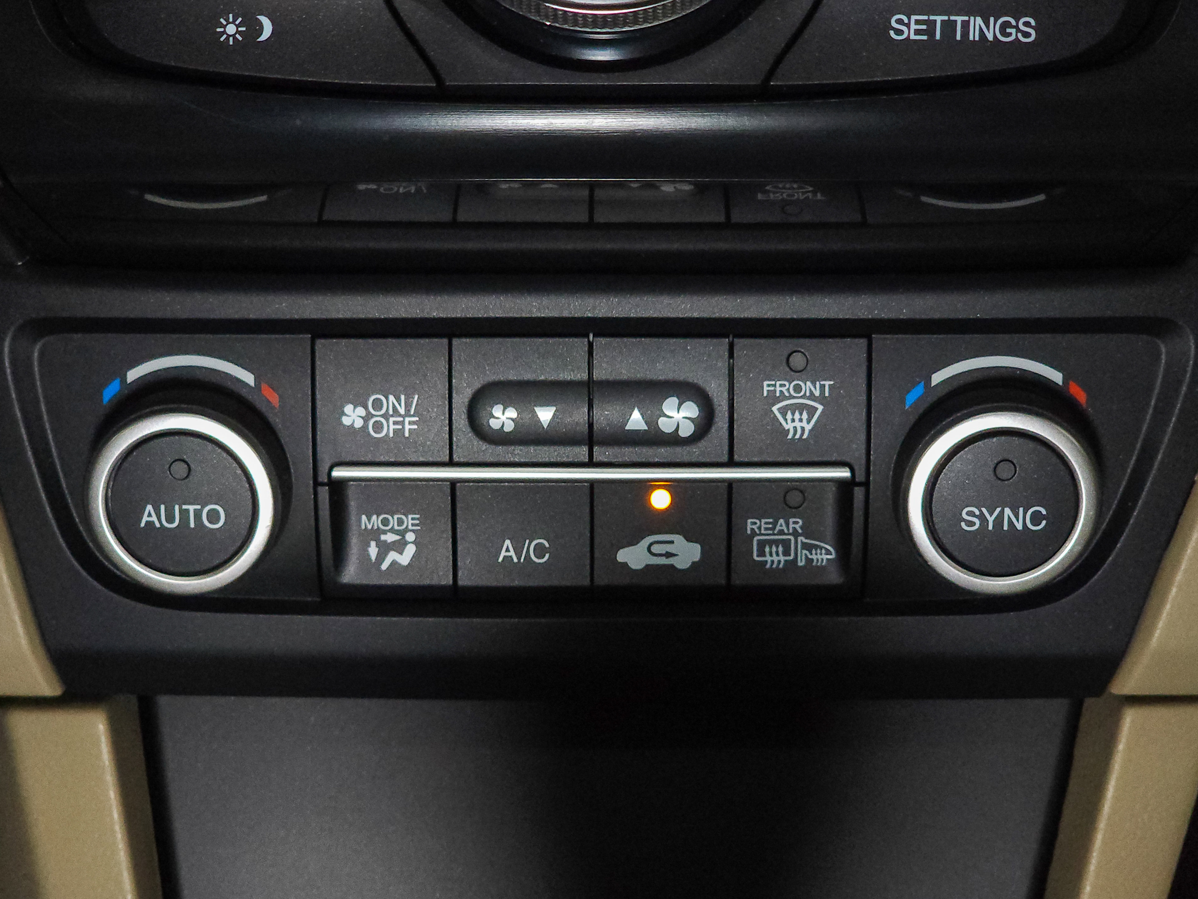 Used 2018 Acura ILX w/ Premium Package image 38