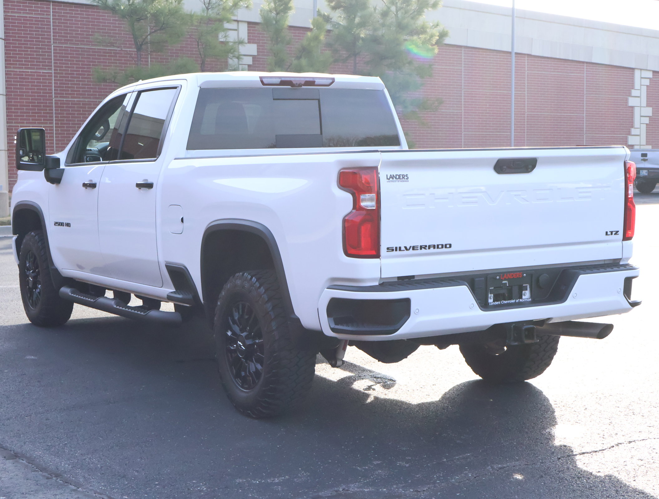 Used 2021 Chevrolet Silverado 2500 LTZ w/ LTZ Plus Package image 7