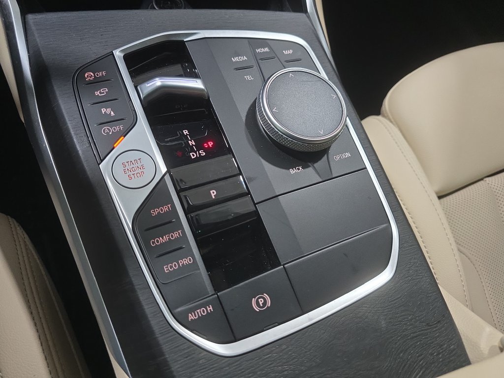 Certified 2023 BMW 330i Sedan w/ Premium Package RWD image 15