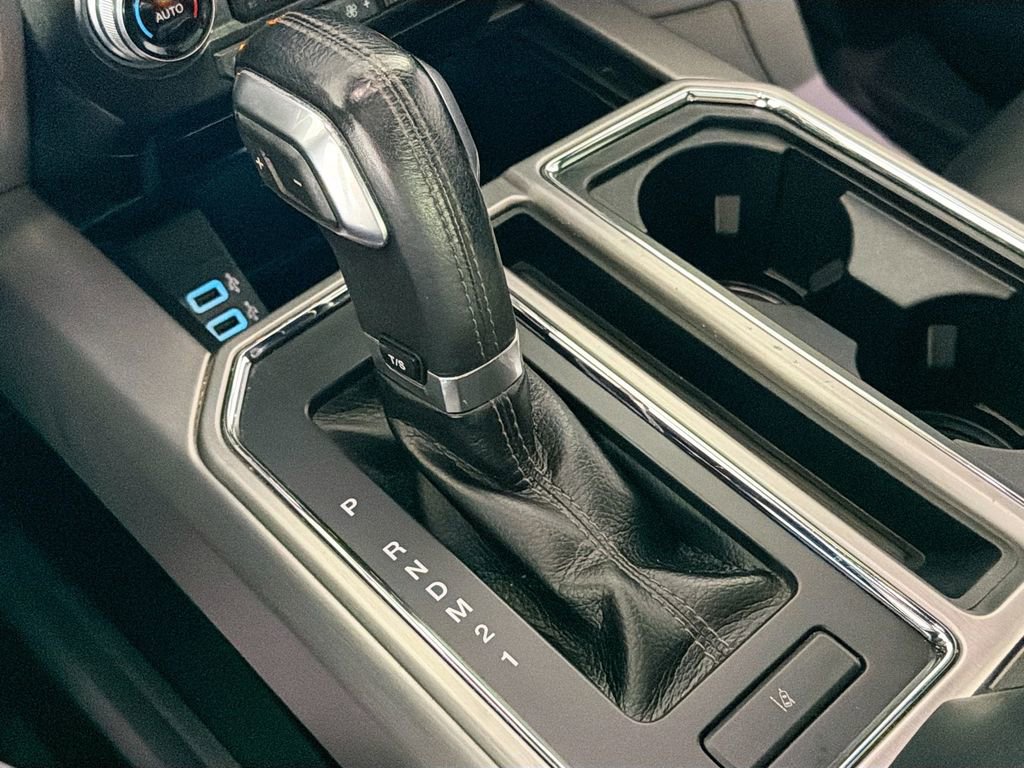 Used 2017 Ford F150 Platinum w/ Technology Package AWD/4WD image 17