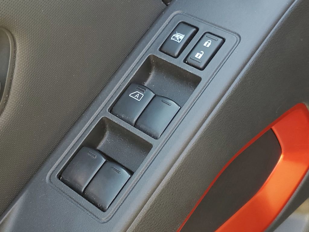 Used 2024 Nissan Frontier PRO-4X image 10