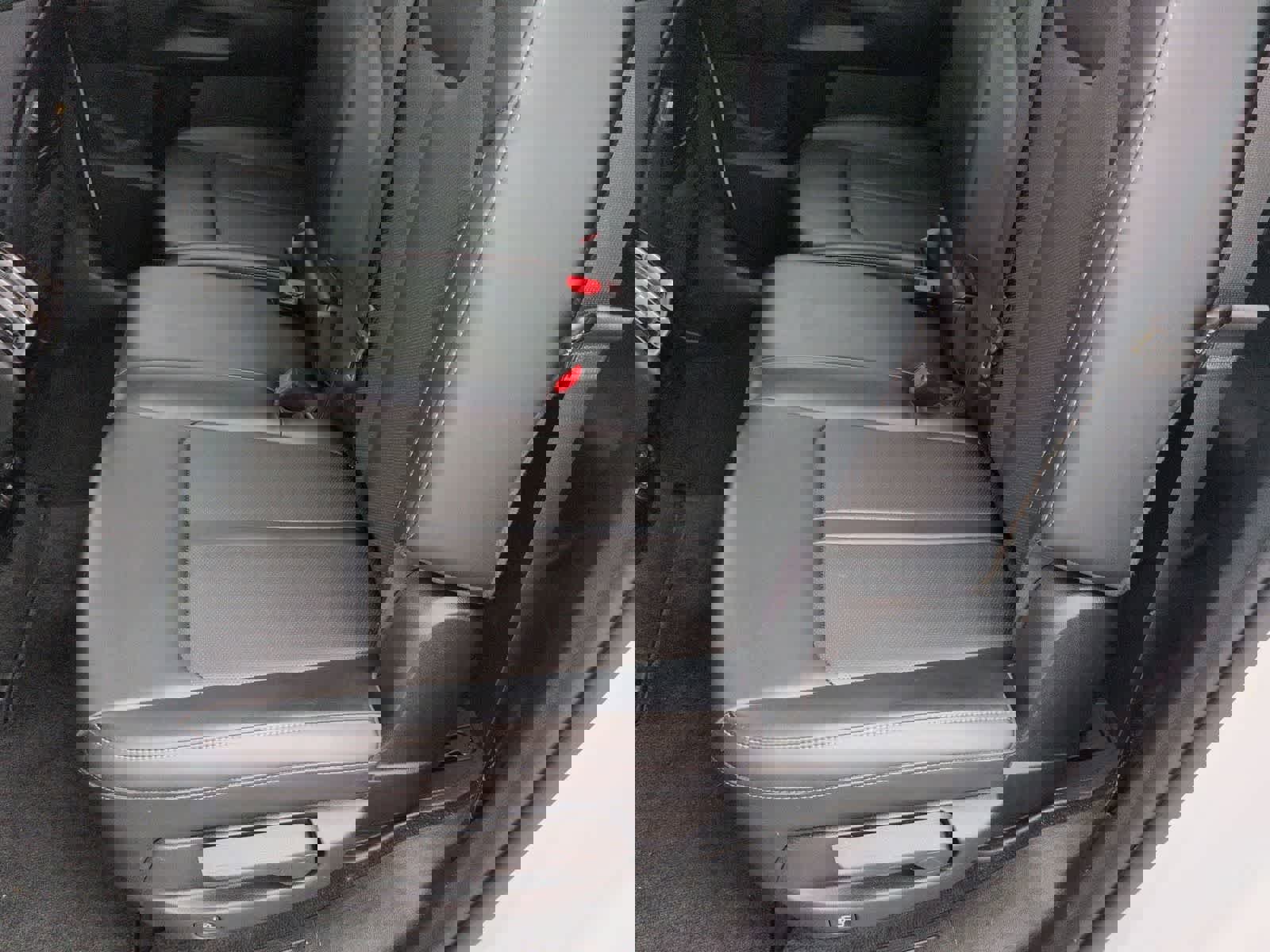 Used 2021 Kia Sorento S w/ Panoramic Sunroof Package image 17