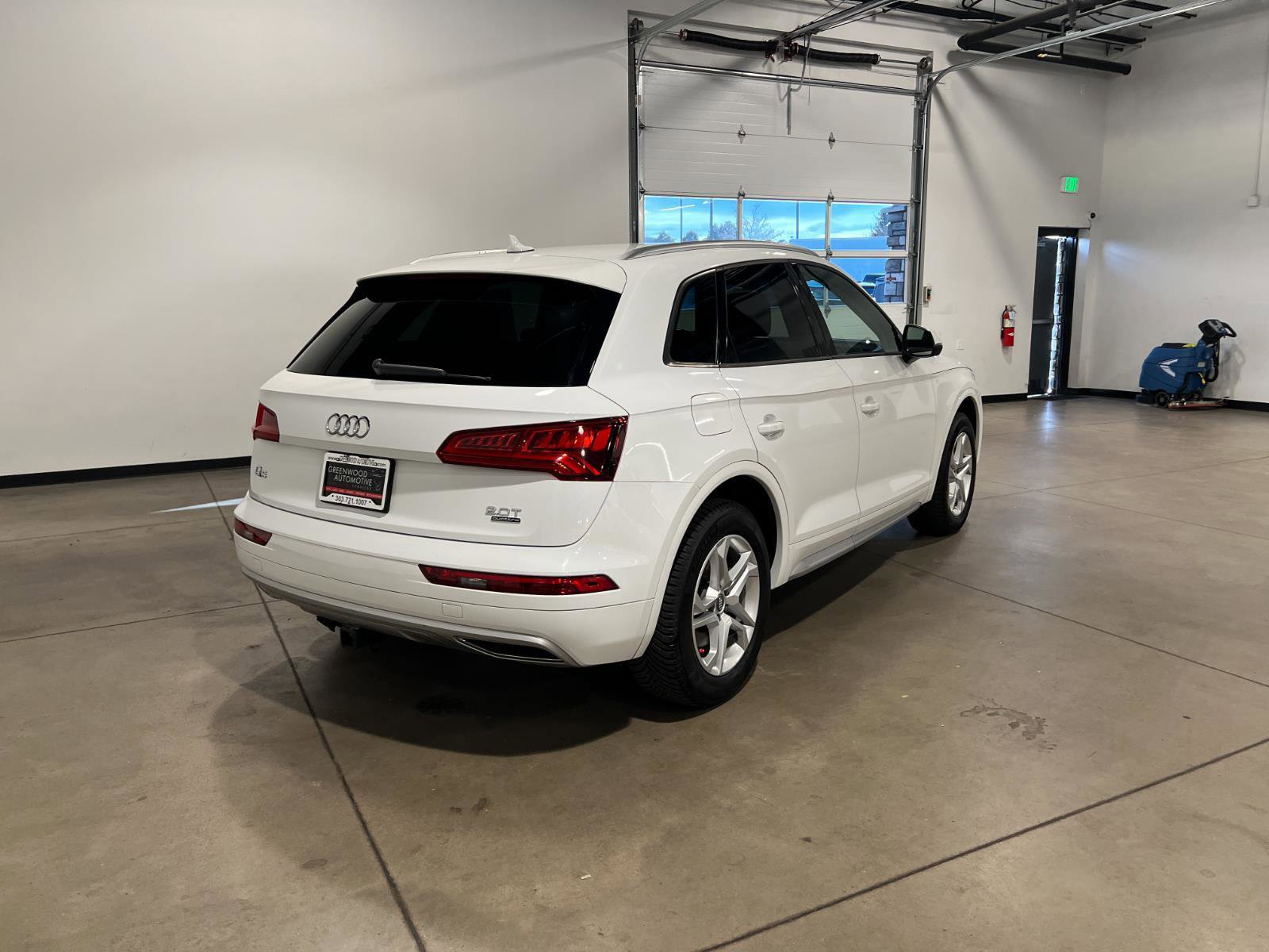 Used 2018 Audi Q5 2.0T Premium image 3