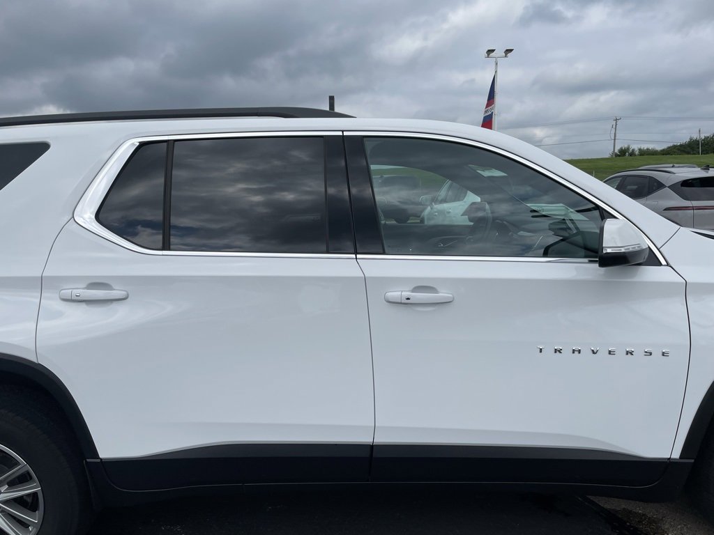 Used 2023 Chevrolet Traverse LT image 33