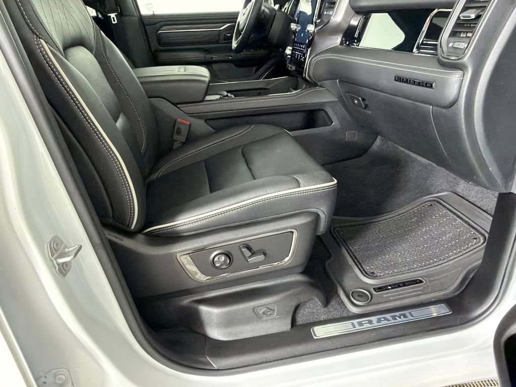 Used 2025 RAM 1500 Limited AWD/4WD image 15