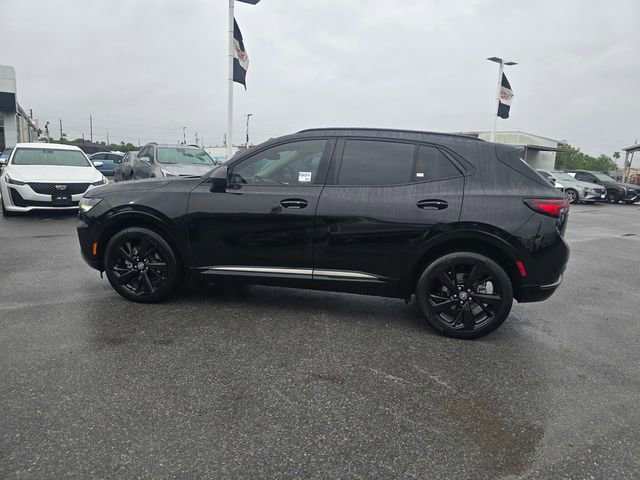 Used 2022 Buick Envision Essence w/ Technology Package I FWD image 9