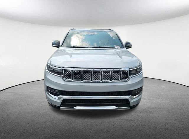 Used 2025 Jeep Grand Wagoneer Series III AWD/4WD image 2