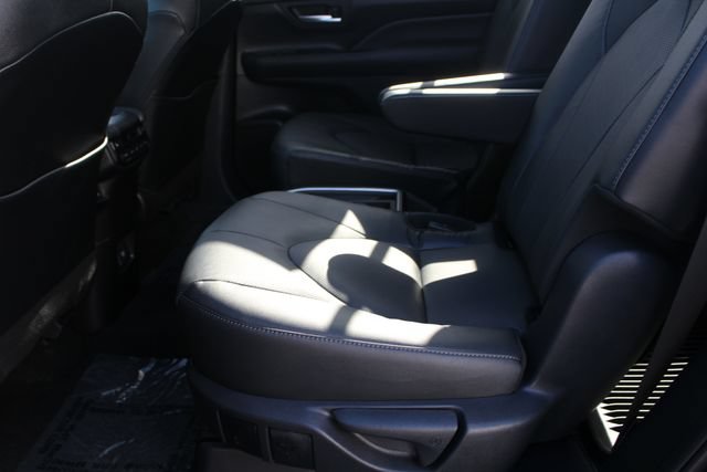 Certified 2025 Toyota Grand Highlander AWD image 38