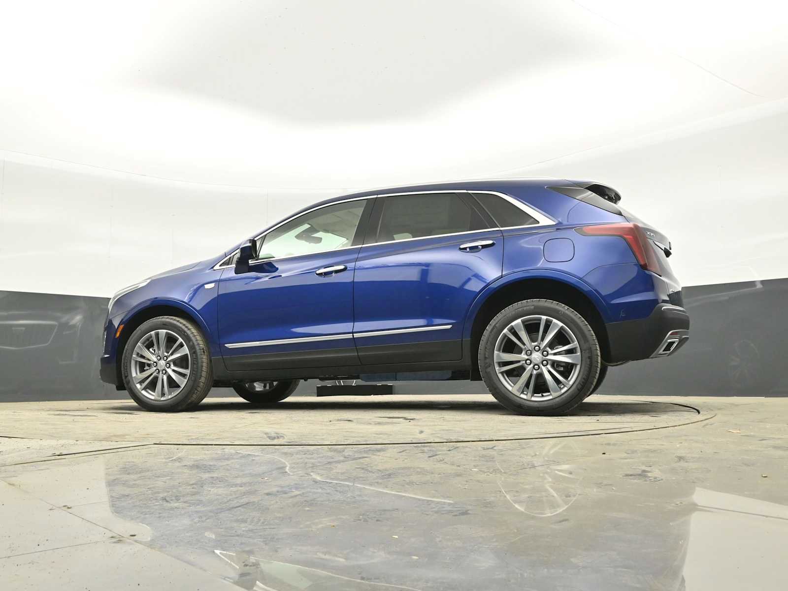 New 2025 Cadillac XT5 Premium Luxury w/ Technology Package image 37