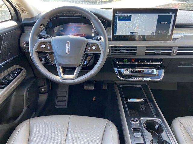 Used 2023 Lincoln Corsair AWD w/ Equipment Group 101A image 14