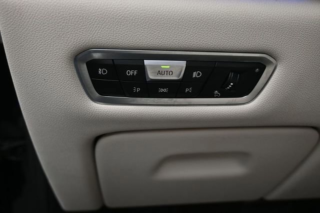 Used 2019 BMW X7 xDrive40i w/ Premium Package AWD/4WD image 20