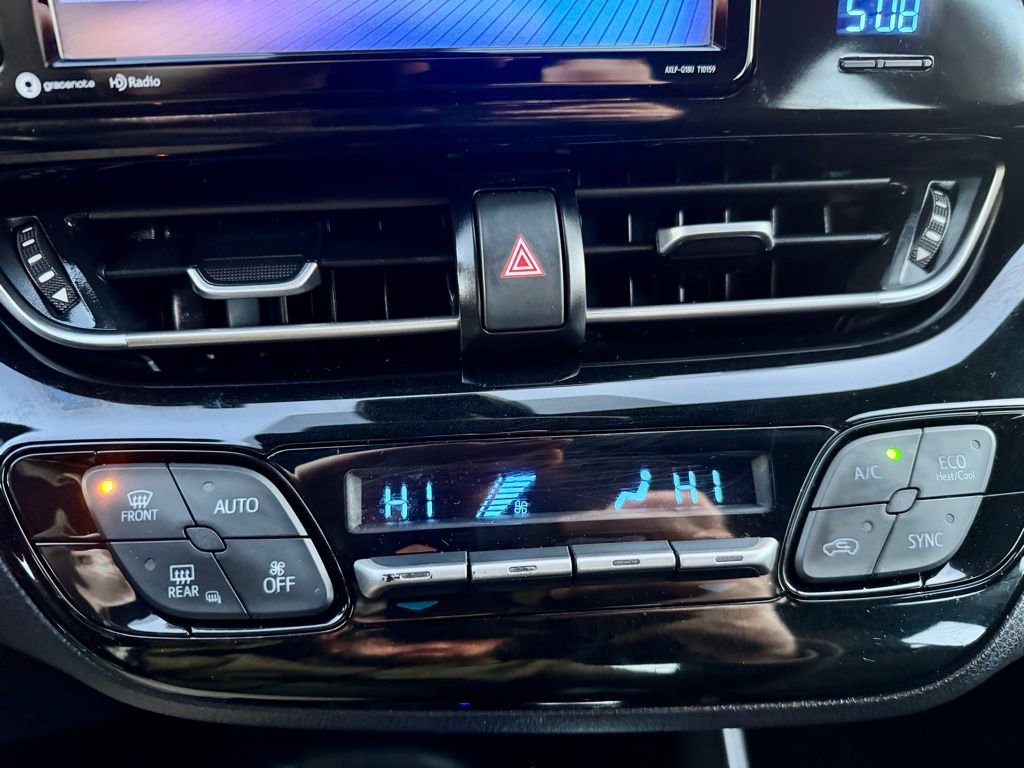Used 2018 Toyota C-HR XLE image 26