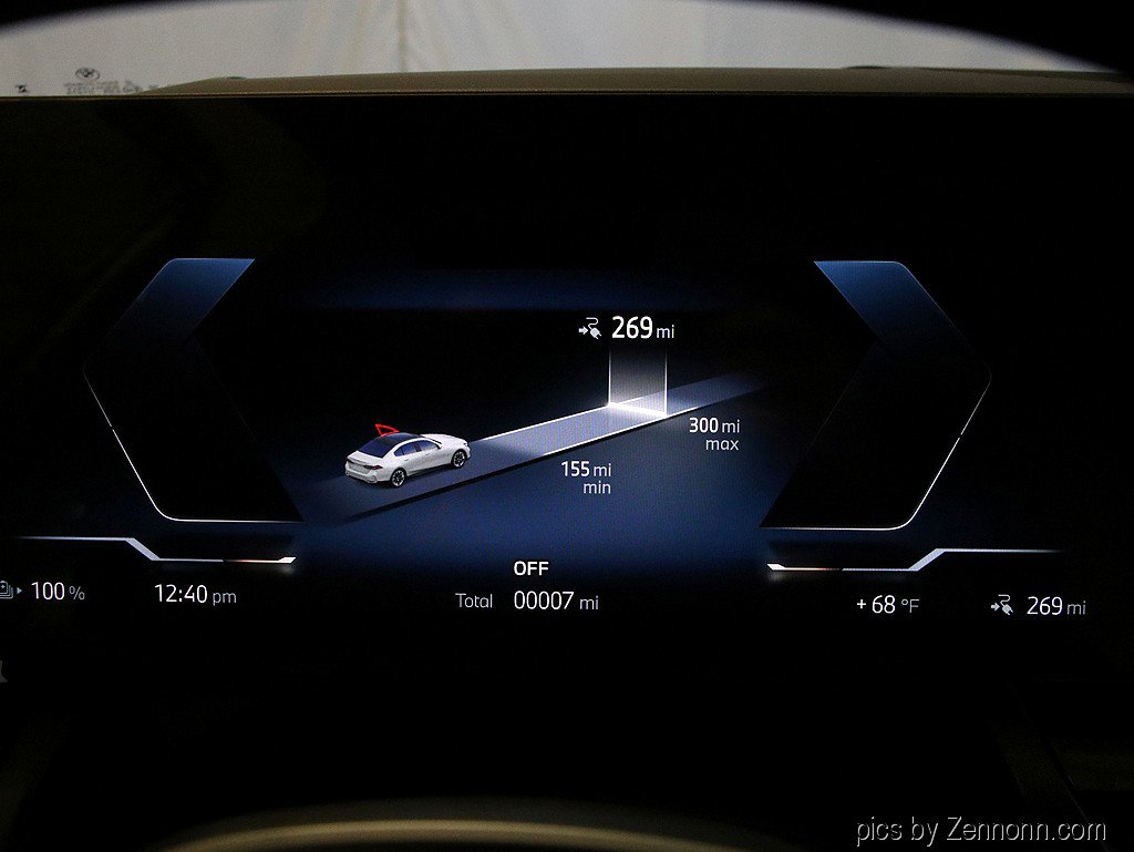 Used 2025 BMW i5 xDrive40 w/ Premium Package image 16