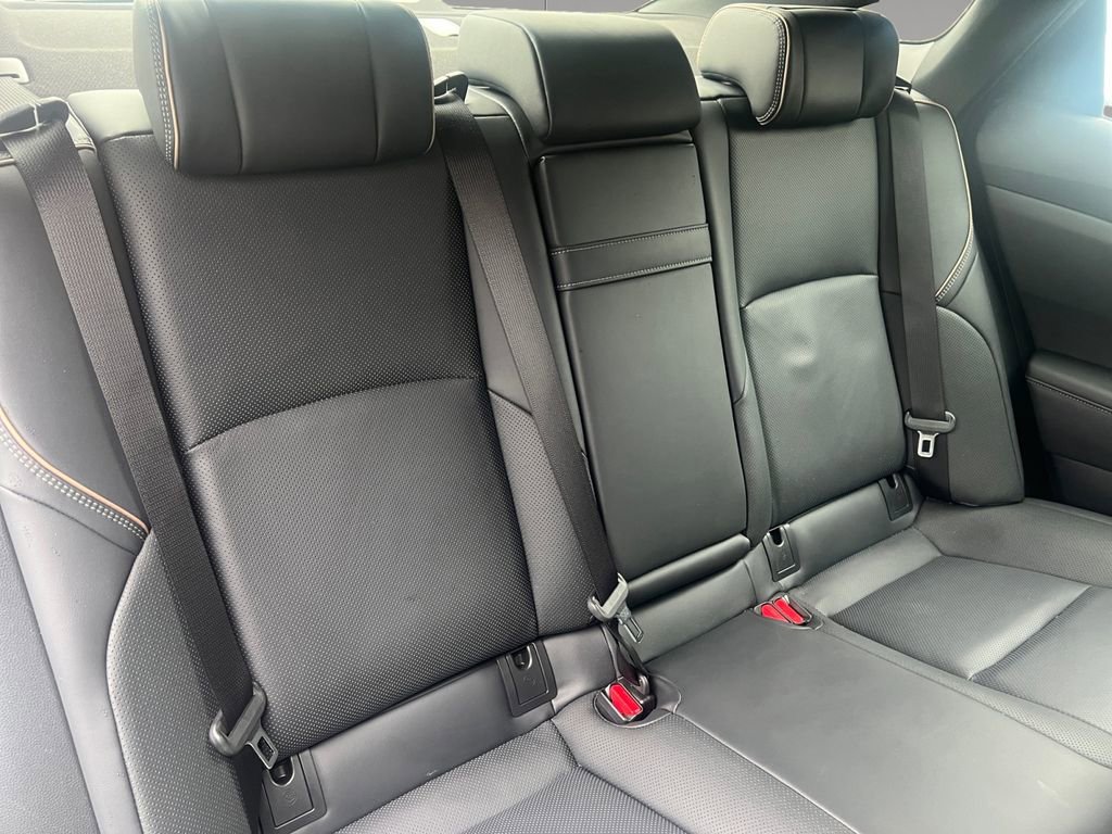 Used 2026 Toyota Crown XLE AWD/4WD image 18