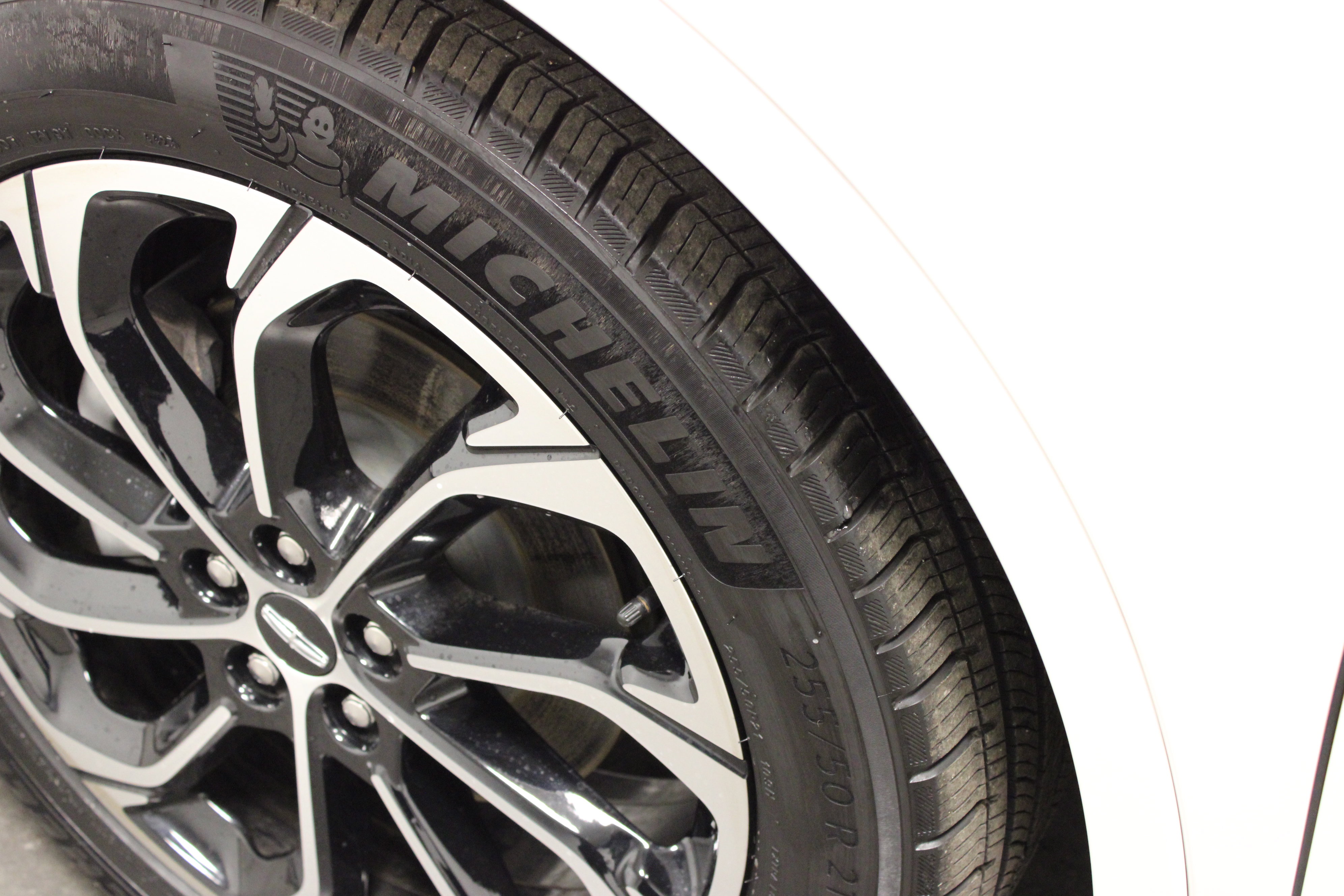 Used 2024 Lincoln Nautilus Reserve w/ Equipment Group 202A image 12