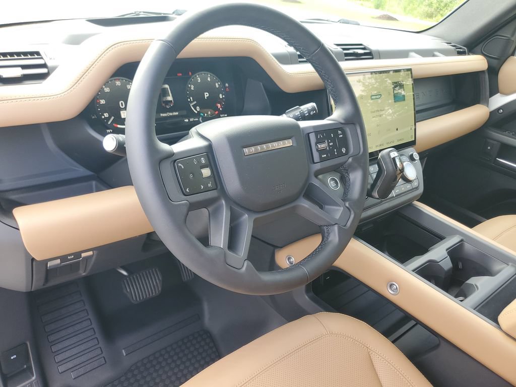 Used 2026 Land Rover Defender 130 S AWD/4WD image 15