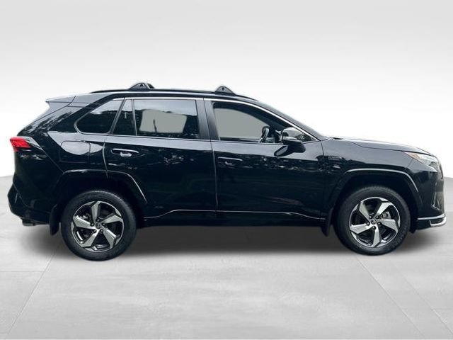 Used 2023 Toyota RAV4 SE w/ Weather & Moonroof Package AWD/4WD image 7