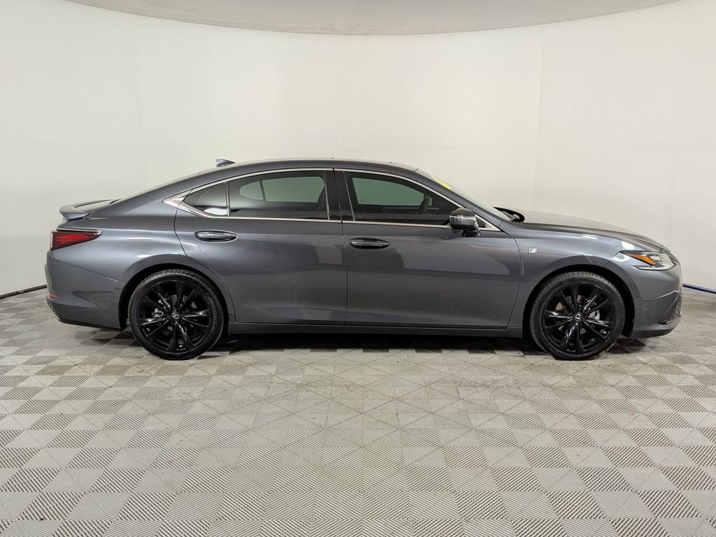 Used 2022 Lexus ES 350 F Sport w/ Accessory Package 2 FWD image 2