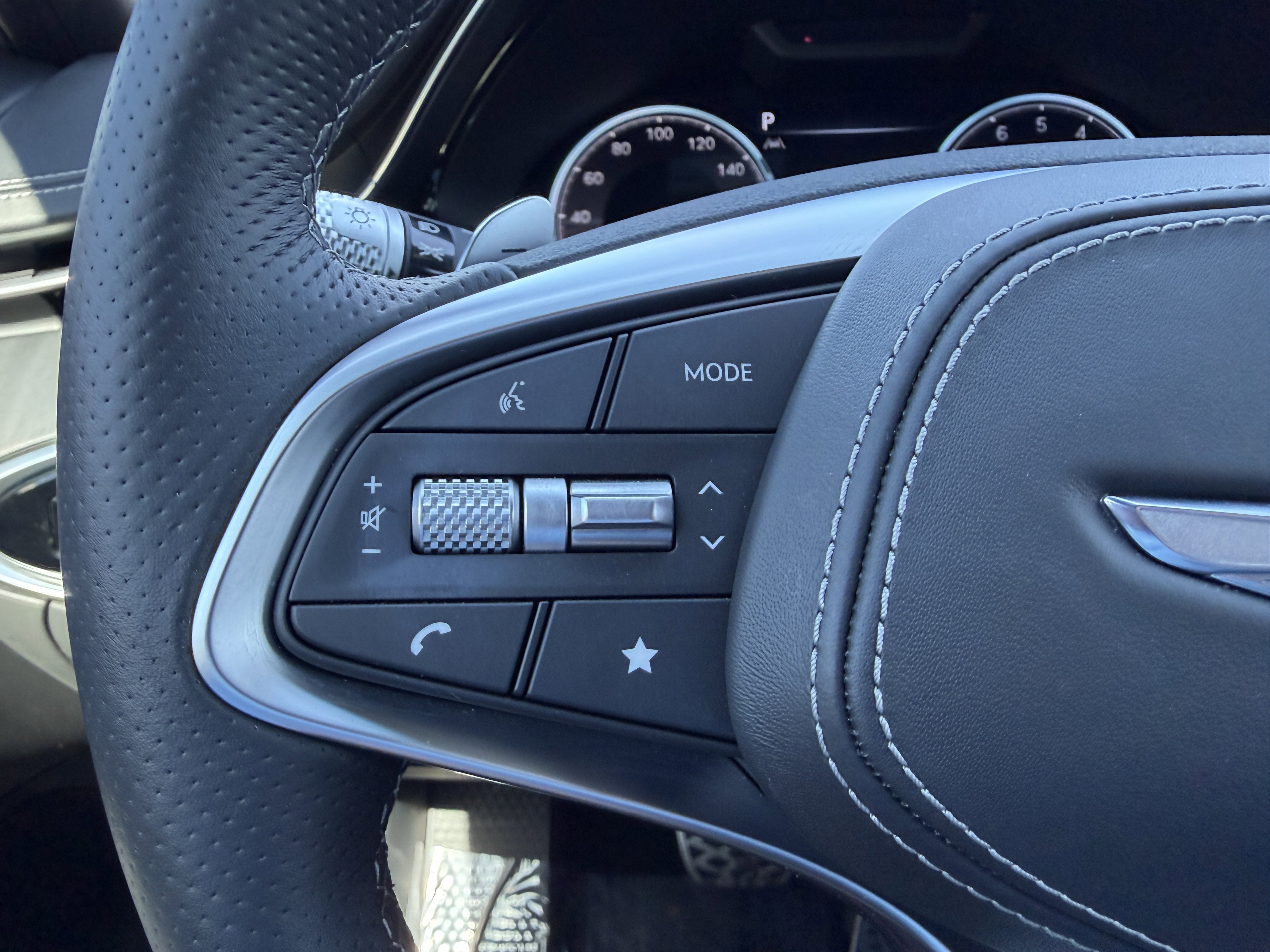 Used 2023 Genesis GV70 2.5T w/ Sport Prestige Package image 26