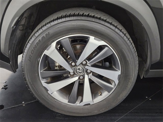 Used 2018 Lexus NX 300 FWD image 10