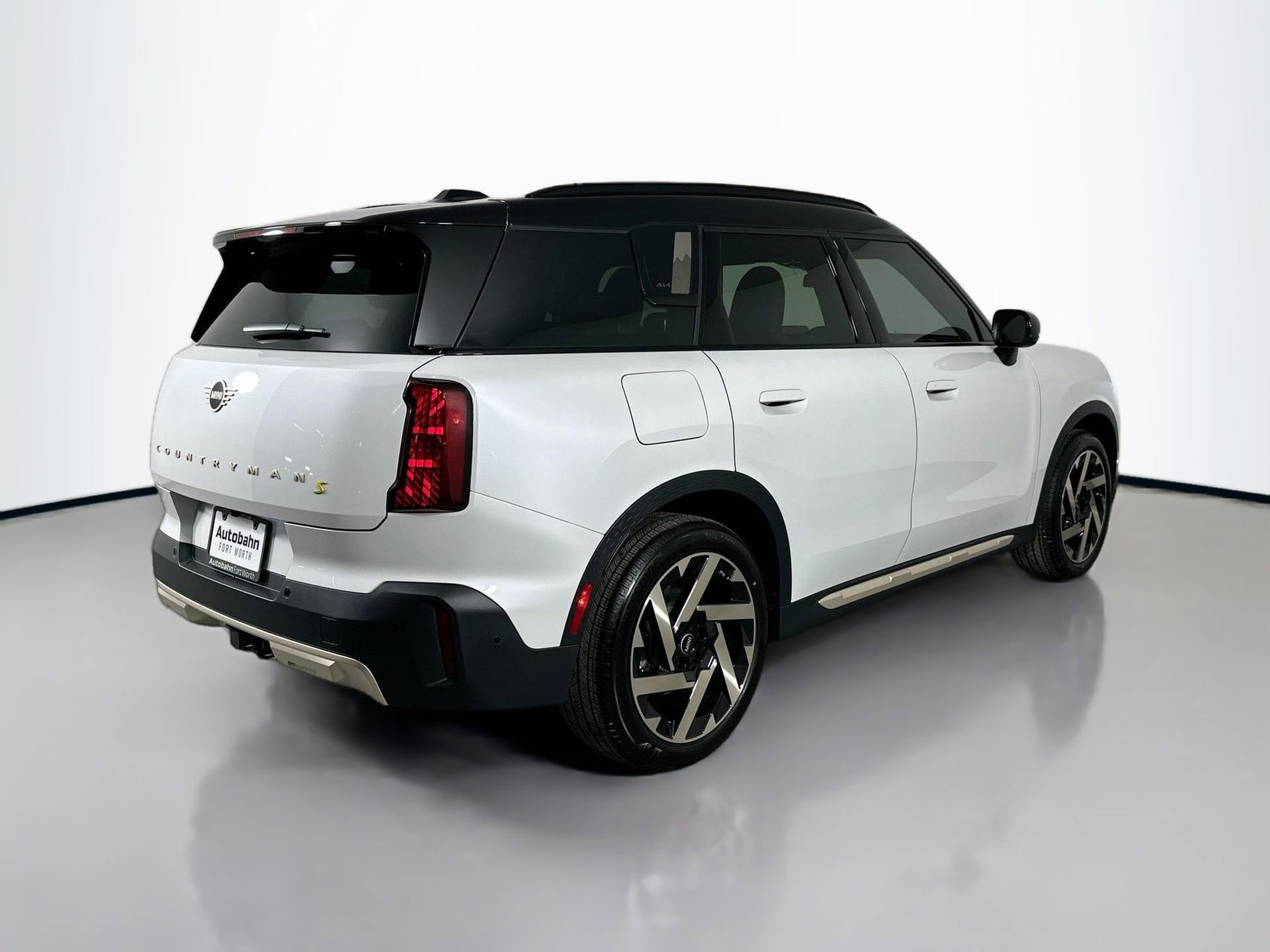 New 2025 MINI Cooper Countryman SE w/ Comfort Package Max image 6
