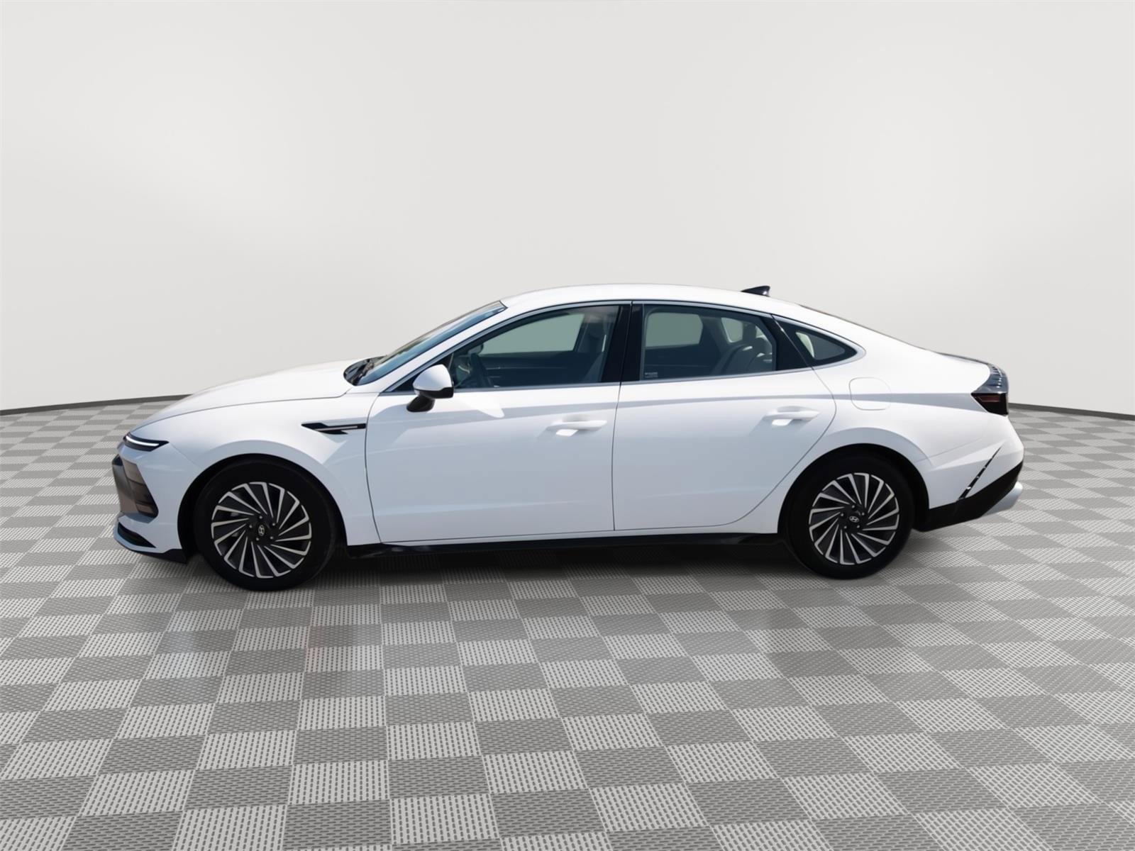 Used 2025 Hyundai Sonata SEL image 8