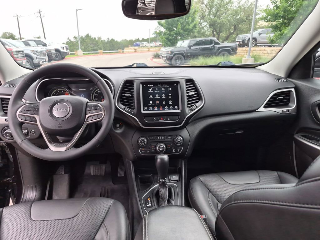 Used 2021 Jeep Cherokee Latitude Lux w/ Comfort/Convenience Group FWD image 29