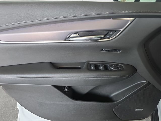 Certified 2022 Cadillac XT6 Luxury w/ LPO, Floor Liner Package AWD/4WD image 27