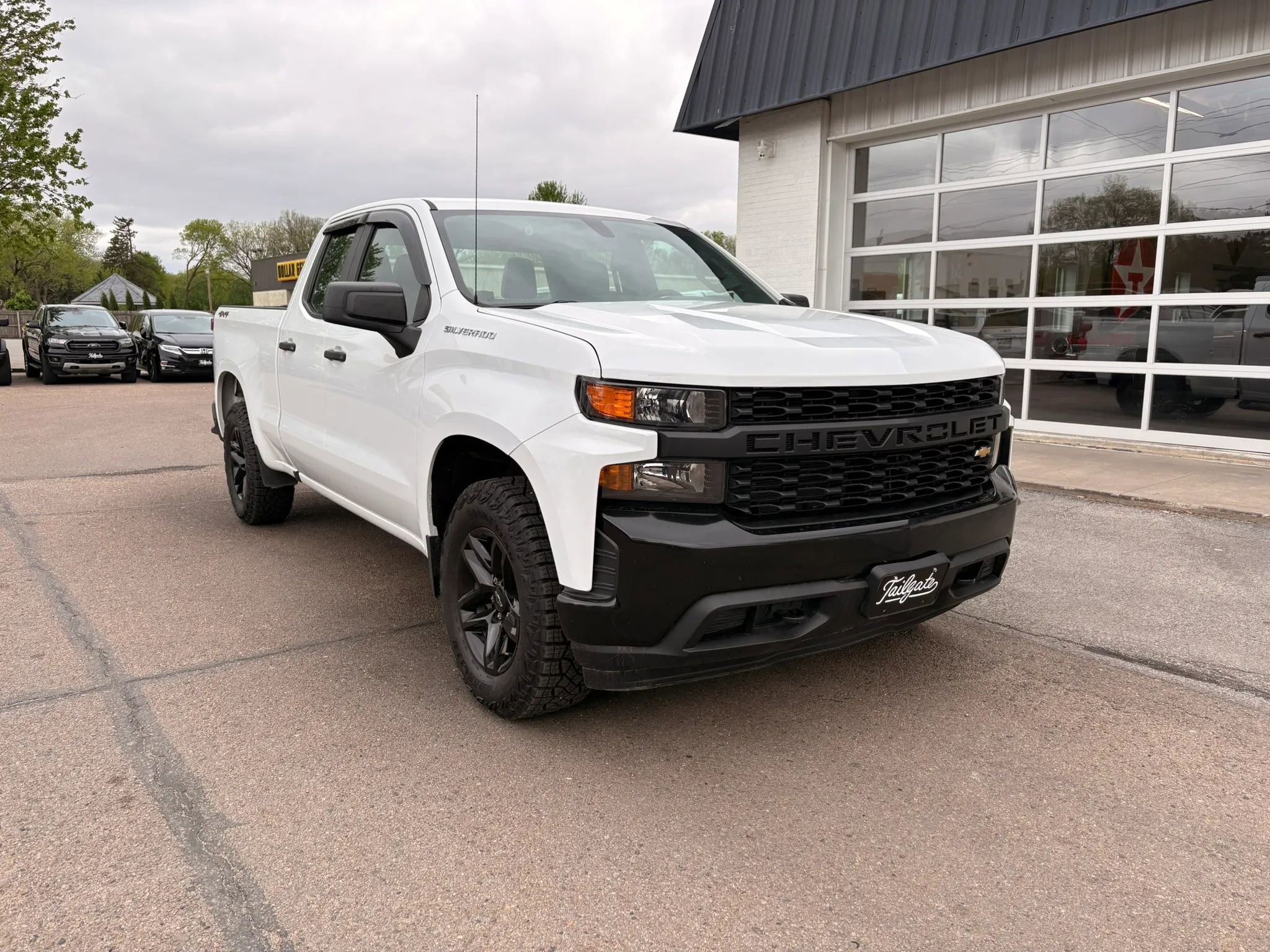 Used 2019 Chevrolet Silverado 1500 W/T w/ WT Fleet Convenience Package AWD/4WD image 4