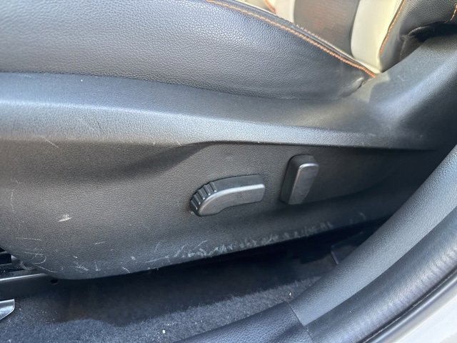 Used 2022 Subaru Crosstrek 2.5i Limited w/ Popular Package #4 image 10