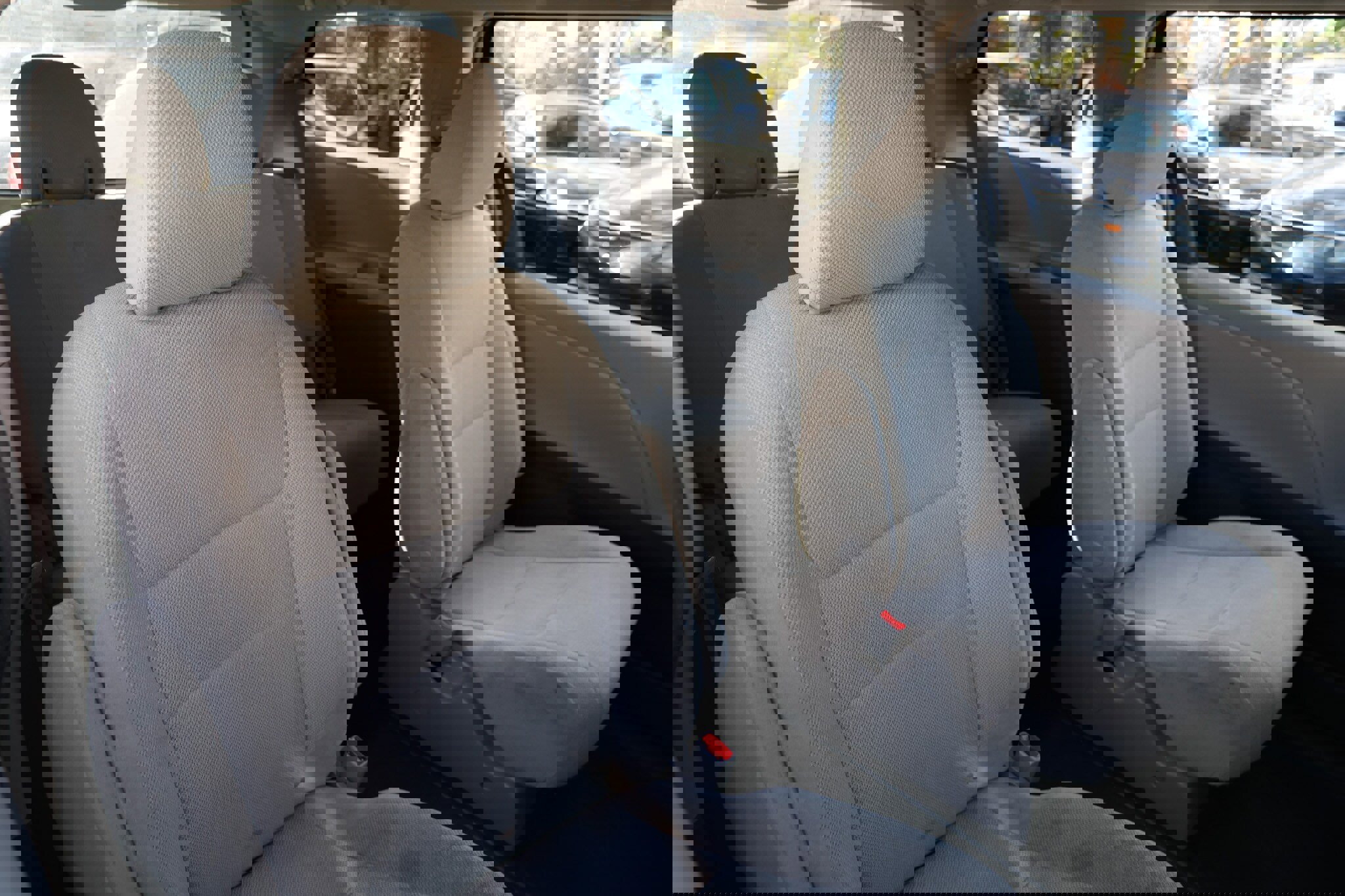 Used 2019 Toyota Sienna L image 21