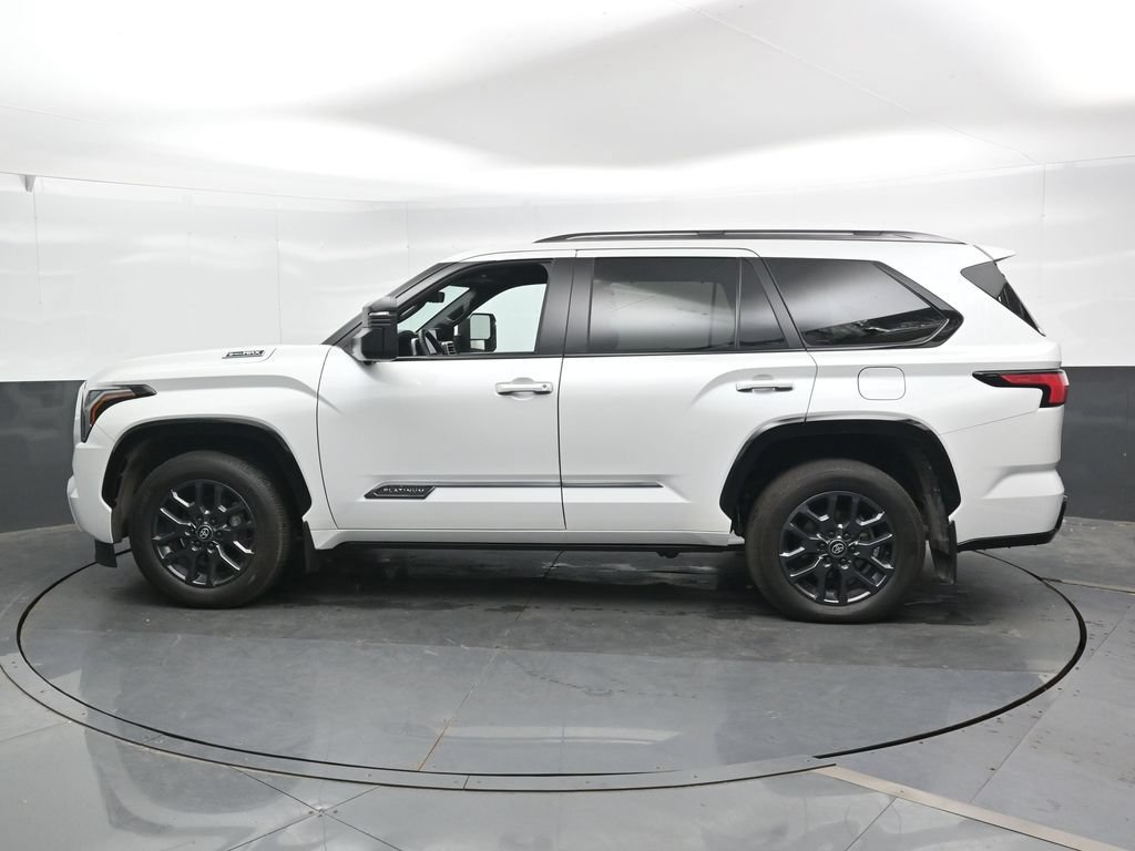 Used 2025 Toyota Sequoia Platinum AWD/4WD image 10