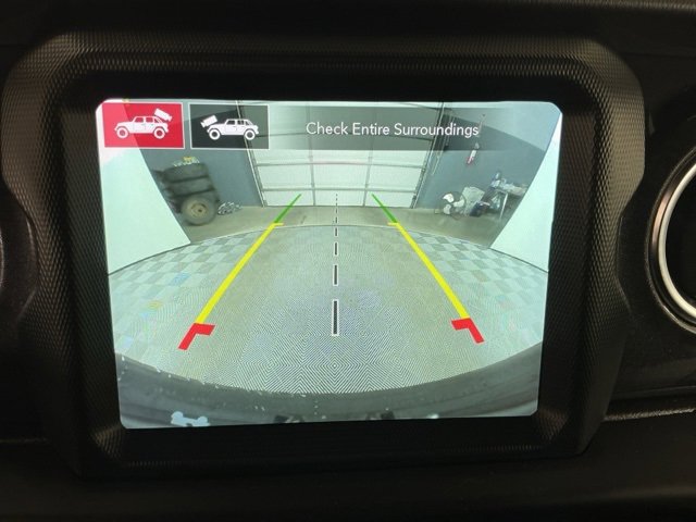 Used 2021 Jeep Wrangler Unlimited Sahara image 23